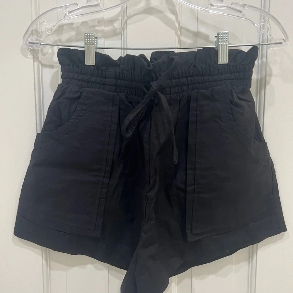 Petal & Pup Chelsey Linen Shirt & Shorts 2 Piece Set Black Women's Size 2 NWT